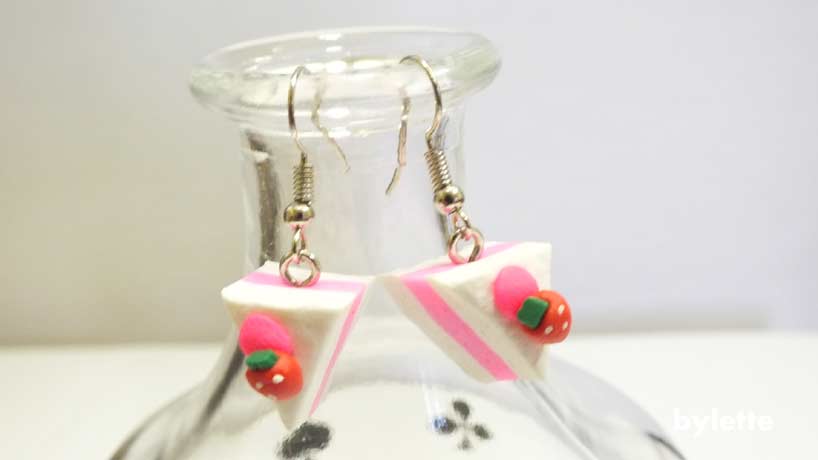 Earring fimo cake White and pink